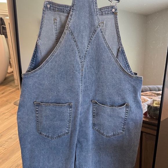 Amazon Women's Blue Jeans Overalls - Picture 4 of 4